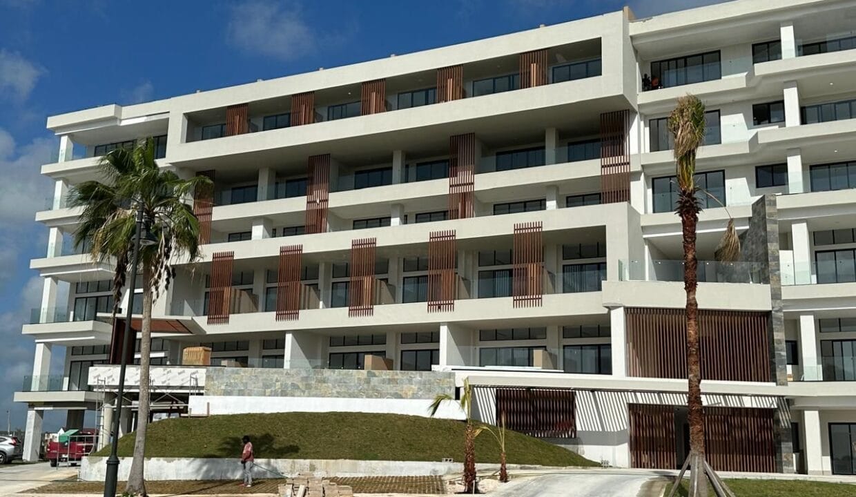 Luxury  Apartment with Ocean and Golf Course Views in Cap Cana's Las Iguanas Residential Complex